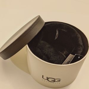 UGG Black Double U Earmuff (NWT)